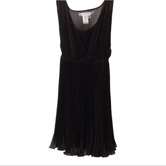 Studio M Soft Sleeveless Dress With Plunging V Neckline Sz Xs